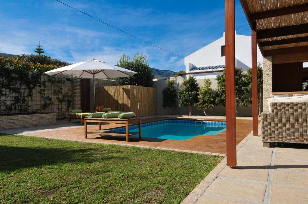 Bamboo Guest House هيرمانوس المظهر الخارجي الصورة