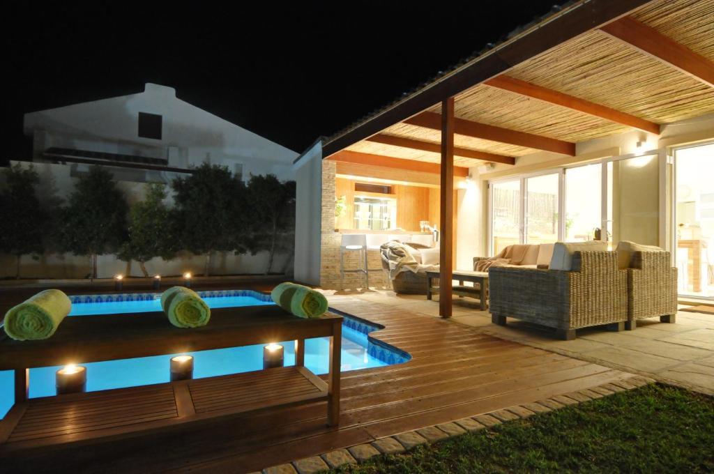Bamboo Guest House هيرمانوس المظهر الخارجي الصورة